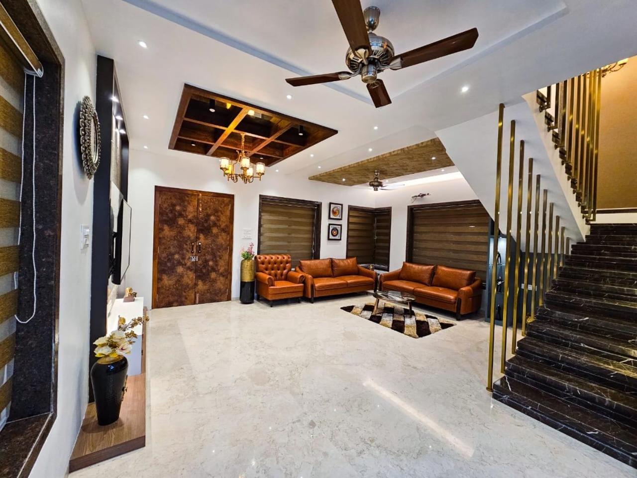 Premium Chalet Lonavala Extérieur photo