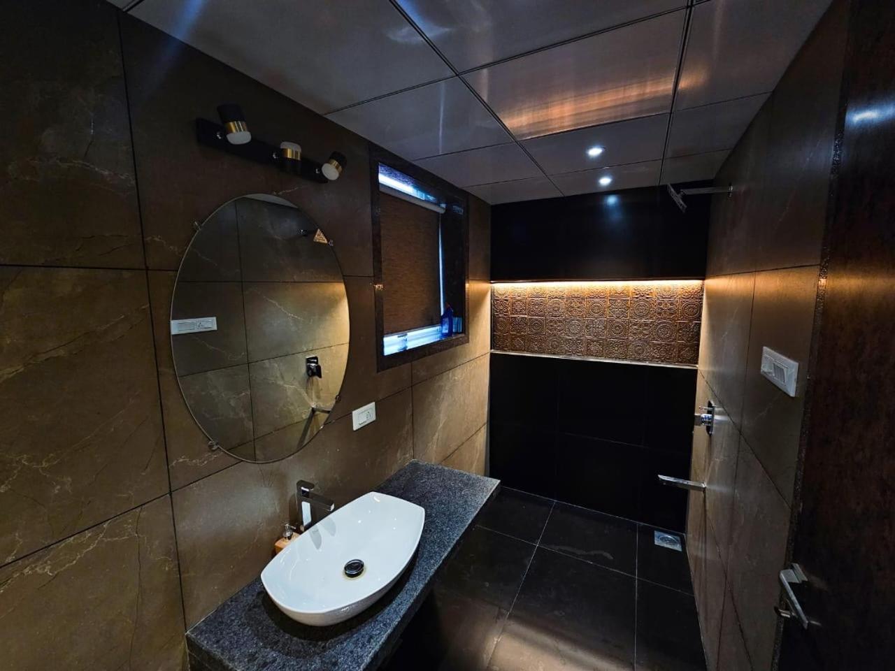 Premium Chalet Lonavala Extérieur photo