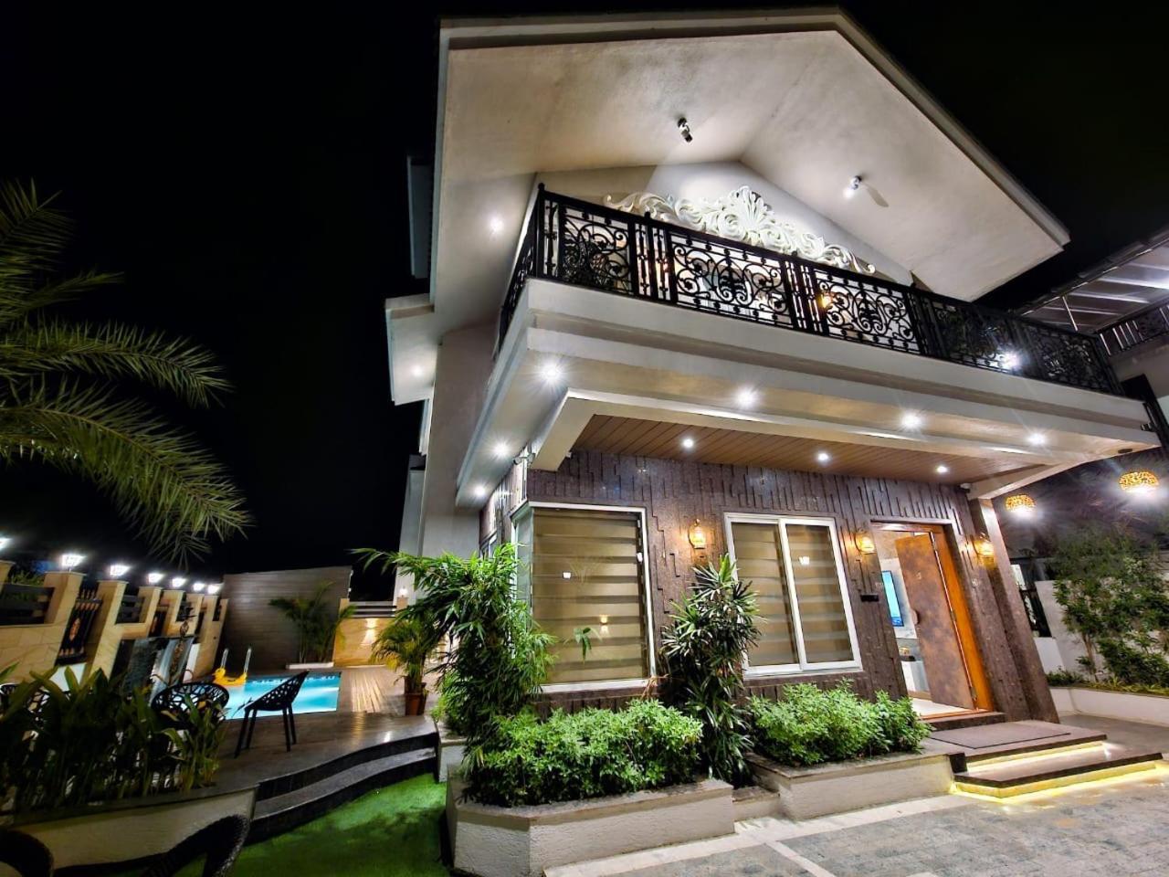 Premium Chalet Lonavala Extérieur photo