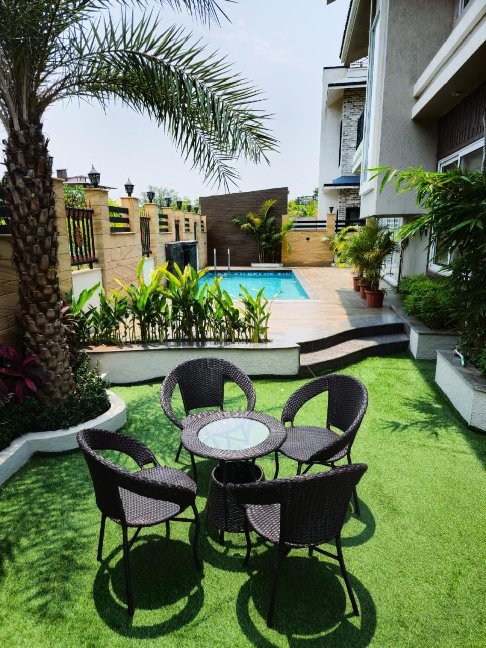 Premium Chalet Lonavala Extérieur photo